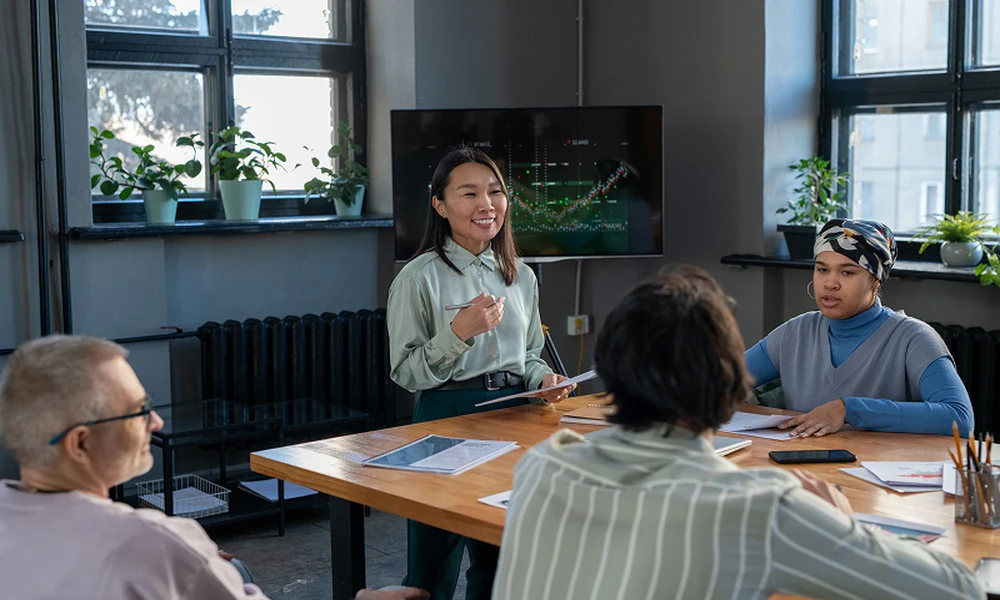 Why Senior Executives Return to Business School After Years of Experience